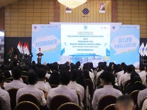 Dukung Makan Bergizi Gratis, Kemnaker Latih 256 SDM di Lombok Timur Dukung Makan Bergizi Gratis, Kemnaker Latih 256 SDM di Lombok Timur