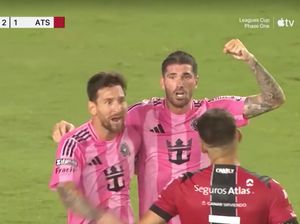 Video Emosional Messi ke Pemain Atlas Usai Inter Miami Menang Dramatis