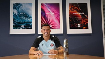Granit Xhaka Resmi Jadi Pemain Sunderland