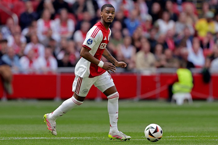 Jorrel Hato AMSTERDAM, NETHERLANDS - MAY 18: Jorrel Hato of Ajax during the Dutch Eredivisie match between Ajax v Fc Twente at the Johan Cruijff Arena on May 18, 2025 in Amsterdam Netherlands (Photo by Rico Brouwer/Soccrates/Getty Images)