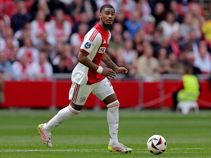 AMSTERDAM, NETHERLANDS - MAY 18: Jorrel Hato of Ajax  during the Dutch Eredivisie  match between Ajax v Fc Twente at the Johan Cruijff Arena on May 18, 2025 in Amsterdam Netherlands (Photo by Rico Brouwer/Soccrates/Getty Images)