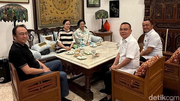 Ketua Harian Gerindra Sufmi Dasco Ahmad membagikan momen bersama Ketum PDIP Megawati Soekarnoputri. (dok Instagram/sufmi_dasco)