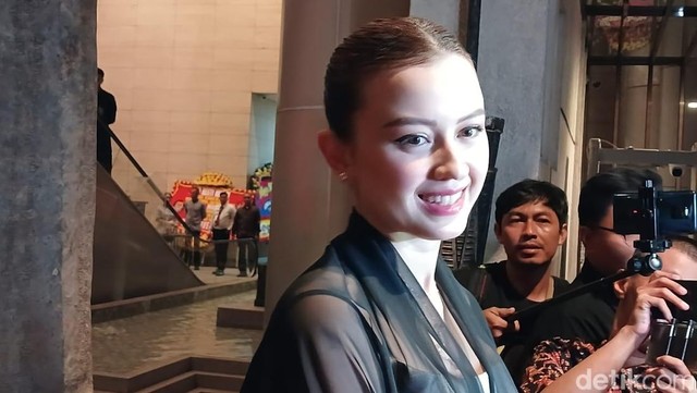 Highlight Dunia Hiburan InsertLive : Akui Punya Pacar Baru, Kimberly Ryder Masih Rahasiakan Sosoknya