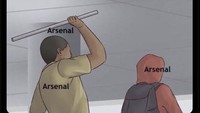 Meme ini menyindir, terkadang justru Arsenal yang bikin salah dengan mencederai dirinya sendiri. Foto: dok. Internet/X (Twitter)