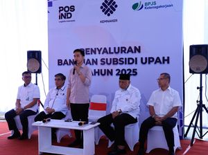 Gibran Tinjau Penyaluran BSU di Kota Padang, Sudah Tersalurkan 94,53% Gibran Tinjau Penyaluran BSU di Kota Padang, Sudah Tersalurkan 94,53%