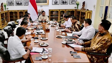 Prabowo Rapat Malam-malam dengan Kapolri-Jaksa Agung, Beri Arahan Ini