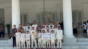 Pramono Bangga Tim Sepakbola Pelajar U-12 DKI Juara Dana Cup di Denmark