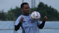 Saddil Ramdani menjadi pemain Persib berikutnya yang absen melawan Persija. Dia menjalani hukuman kartu merah. (Foto: Dok. Persib Bandung)