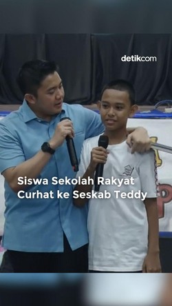 Video: Haru! Saat Siswa Sekolah Rakyat Curhat ke Seskab Teddy