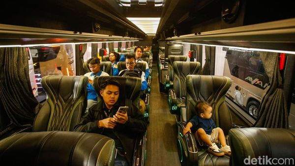 Bus Futuristik Mejeng di GIIAS 2025