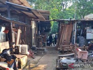 Ratusan Orang Tinggal di Makam Tua TPU Kebon Nanas, Muncul Permukiman Liar
