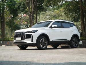 Harga Chery Tiggo Cross CSH Mulai Rp 299,9 Juta, Konsumsi BBM Tembus Segini Harga Chery Tiggo Cross CSH Mulai Rp 299,9 Juta, Konsumsi BBM Tembus Segini