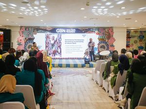 Batik Bisa Gerakkan Ekonomi, Kemenperin Ajak Anak Muda Ikut Lestarikan Batik Bisa Gerakkan Ekonomi, Kemenperin Ajak Anak Muda Ikut Lestarikan