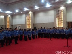 Serahkan SK P3K Provinsi Banten, Andra Minta Para Pegawai Siap Kerja