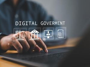 Digitalisasi Lewat SPBE Percepat Efisiensi & Transparansi Layanan Publik Digitalisasi Lewat SPBE Percepat Efisiensi & Transparansi Layanan Publik