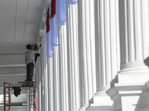Bukan Sekadar Tiang, Ini Makna Pilar di Fasad Rumah Megah Bukan Sekadar Tiang, Ini Makna Pilar di Fasad Rumah Megah