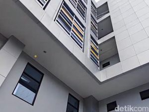 Polisi Cek Unsur Kelalaian Kasus Siswi Tewas Jatuh dari Lantai 4 UT Purwokerto Polisi Cek Unsur Kelalaian Kasus Siswi Tewas Jatuh dari Lantai 4 UT Purwokerto