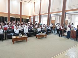 Mimpi Komalasari Jadi TNI Terbuka Lagi Berkat Sekolah Rakyat