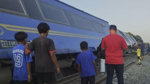 Penampakan Kereta Argo Bromo Tujuan Gambir Anjlok di Subang