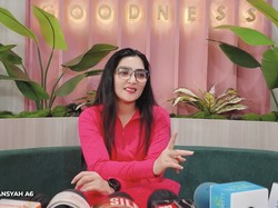Bangkit Lagi, Ashanty Resmikan Toko Kue Baru Bersama Keluarga