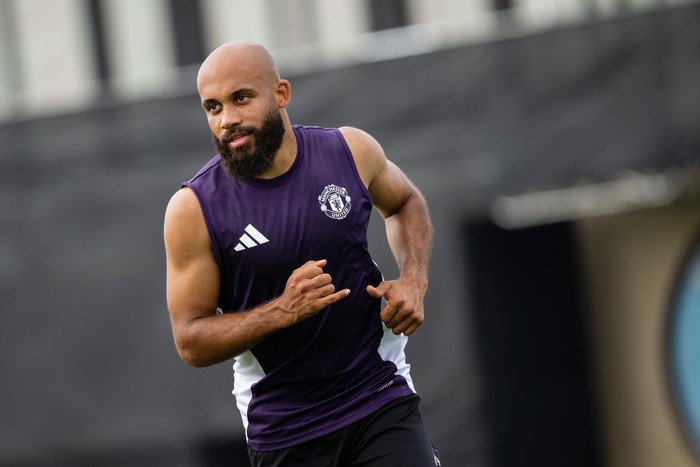 CHICAGO, ILLINOIS - JULY 28: (EXCLUSIVE COVERAGE) Bryan Mbeumo of Manchester United in action during a first team training session as part of their pre-season tour of the USA on July 28, 2025 at Endeavor Health Performance Center in Chicago, Illinois. (Photo by Ash Donelon/Manchester United via Getty Images)