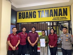 Wanita di Gorontalo Curi Tas-HP Polisi di Masjid Rumah Sakit Ditangkap