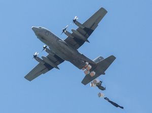 Militer Israel Sebut 120 Paket Bantuan 6 Negara Dikirim ke Gaza Lewat Udara