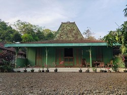 Rumah Adat Jogja: Ciri Khas, Fungsi, Struktur, dan Filosofinya