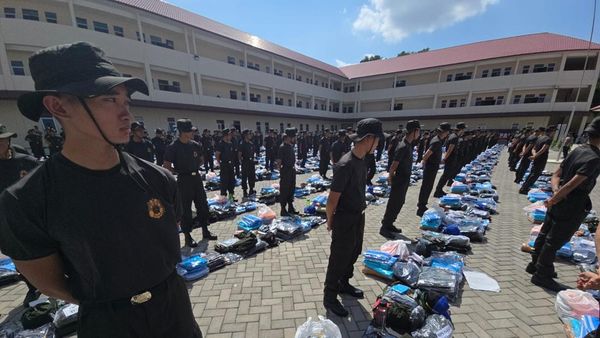 Momen 350 Calon Taruna dan Taruni Akpol Lolos Seleksi Terima Kaporlap