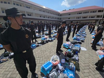 Momen 350 Calon Taruna dan Taruni Akpol Lolos Seleksi Terima Kaporlap