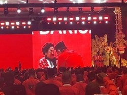 Megawati Menangis Lihat Hasto Hadiri Penutupan Kongres PDIP