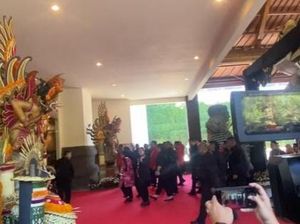 Lambaian Mega-Puan di Kongres Hari Kedua Usai Penetapan Ketum Lambaian Mega-Puan di Kongres Hari Kedua Usai Penetapan Ketum
