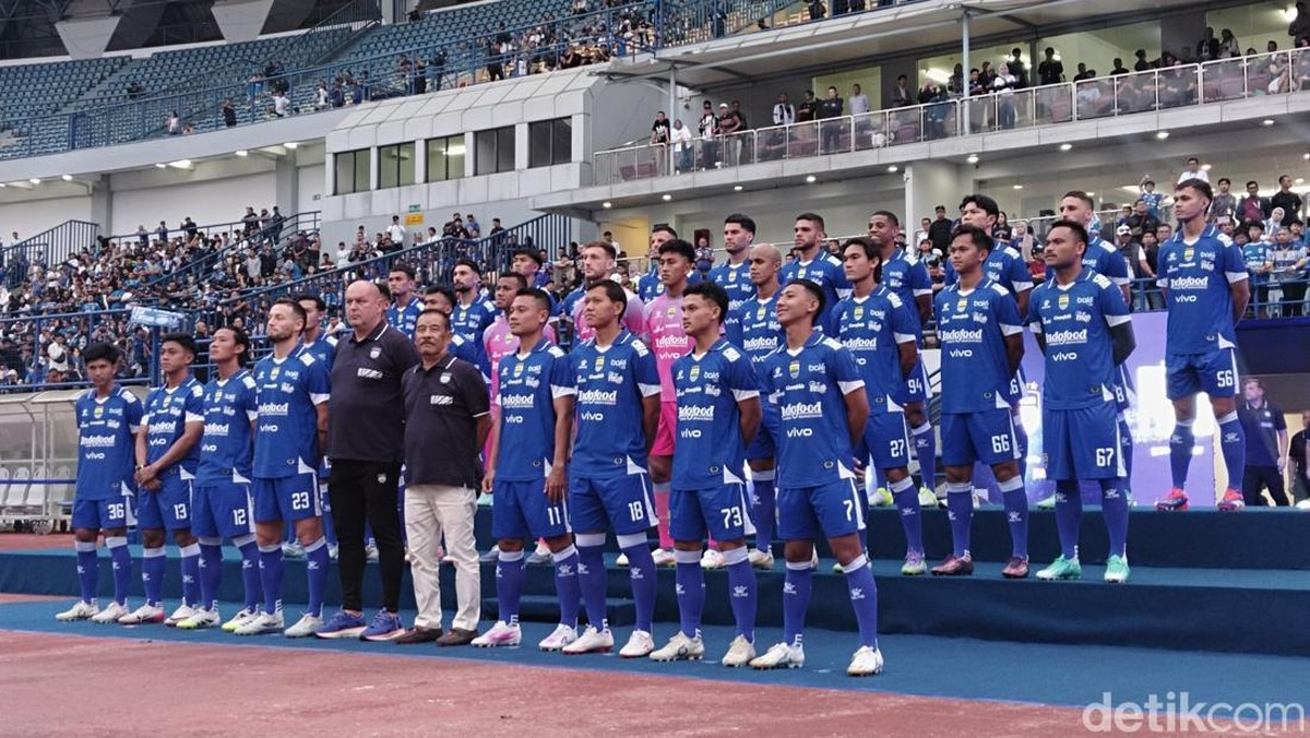 Para pemain dalam skuad Persib Bandung musim 2025/2026. Foto: Rifat Alhamidi/detikJabar