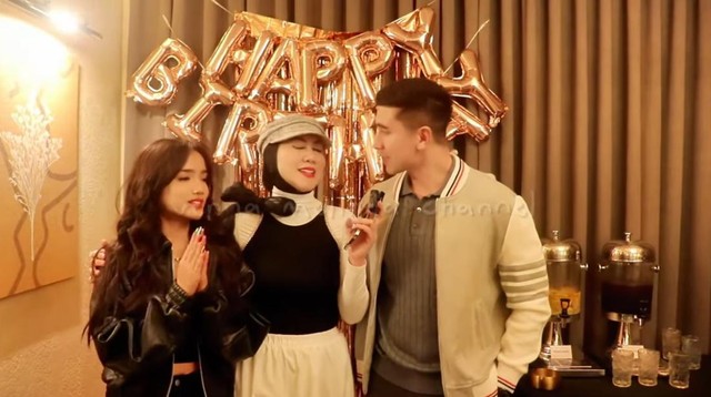 Berita Viral Selebriti dari InsertLive : Fuji Hadir di Pesta Ulang Tahun Ibu Verrell Bramasta, Lampu Hijau Jadi Menantu?