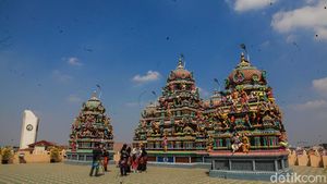 Warna-warni Kuil Murugan, Sentuhan Khas India Tamil di Jakarta