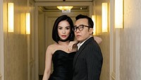 8 Gaya Elegan Dearly Joshua, Pengusaha Nasi Campur yang Diduga Pacar Ari Lasso