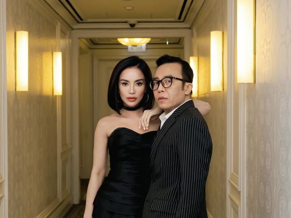 7 Gaya Ari Lasso & Kekasih Baru Hadir di Pernikahan Luna Maya, Go Public