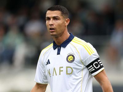 5 Pemain dengan Rekor Penampilan Terbanyak di Sepakbola