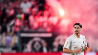 Gol pertama Kevin Diks terasa spesial karena dibuat di depan pendukung sendiri dalam perayaan ulang tahun ke-125 Borussia Moenchengladbach. (Foto: Getty Images/Rene Nijhuis/MB Media)