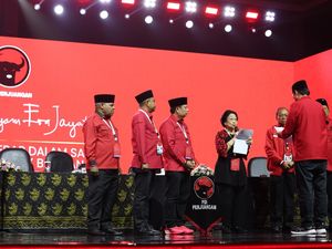 PDIP Ungkap Pembahasan Posisi Penyeimbang Pemerintah Sempat Alot PDIP Ungkap Pembahasan Posisi Penyeimbang Pemerintah Sempat Alot