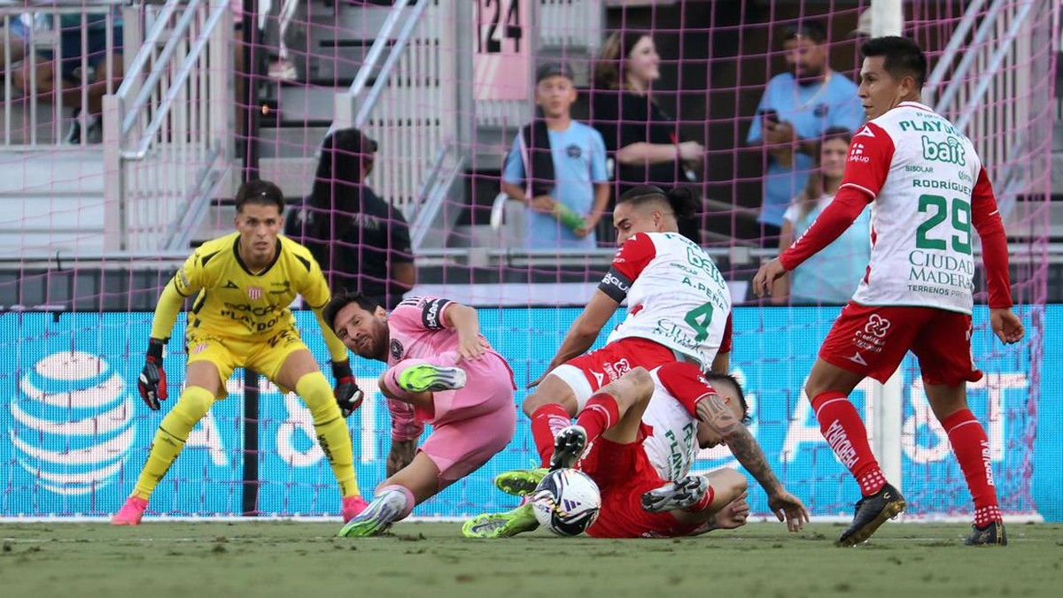 Lionel Messi di laga Inter Miami vs Necaxa. (Foto: Getty Images/Leonardo Fernandez)