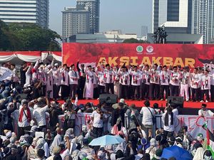 Menlu Ikut Aksi Dukung Gaza, Tegaskan Prabowo Perjuangkan Palestina Merdeka Menlu Ikut Aksi Dukung Gaza, Tegaskan Prabowo Perjuangkan Palestina Merdeka