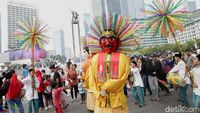 Kemeriahan Parade Budaya Internasional JWFF di Bundaran HI