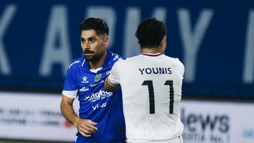 Frans Putros Tinggalkan Persib usai Main di Piala Dunia