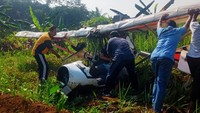 Marsma Fajar Gugur, Kopilot Luka Berat Saat Pesawat Latih Jatuh di Bogor