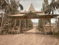 Salah Satu Sekolah Tertua di Flores Timur Rusak Terdampak Erupsi Lewotobi
