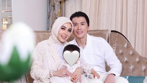 Reino Barack Bongkar Kehidupan Syahrini di Singapura