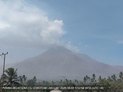Gunung Lewotobi Berubah Mengempis Usai Erupsi, Bentuknya Belum Stabil