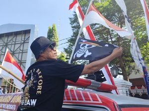Hoax! Kabar Eiichiro Oda Tanggapi Rumor Viral Bendera One Piece Hoax! Kabar Eiichiro Oda Tanggapi Rumor Viral Bendera One Piece