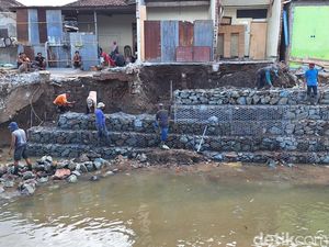 Puluhan Talud-Bronjong Sungai di Mataram Rusak, PUPR Siapkan Rp 4 Miliar Puluhan Talud-Bronjong Sungai di Mataram Rusak, PUPR Siapkan Rp 4 Miliar